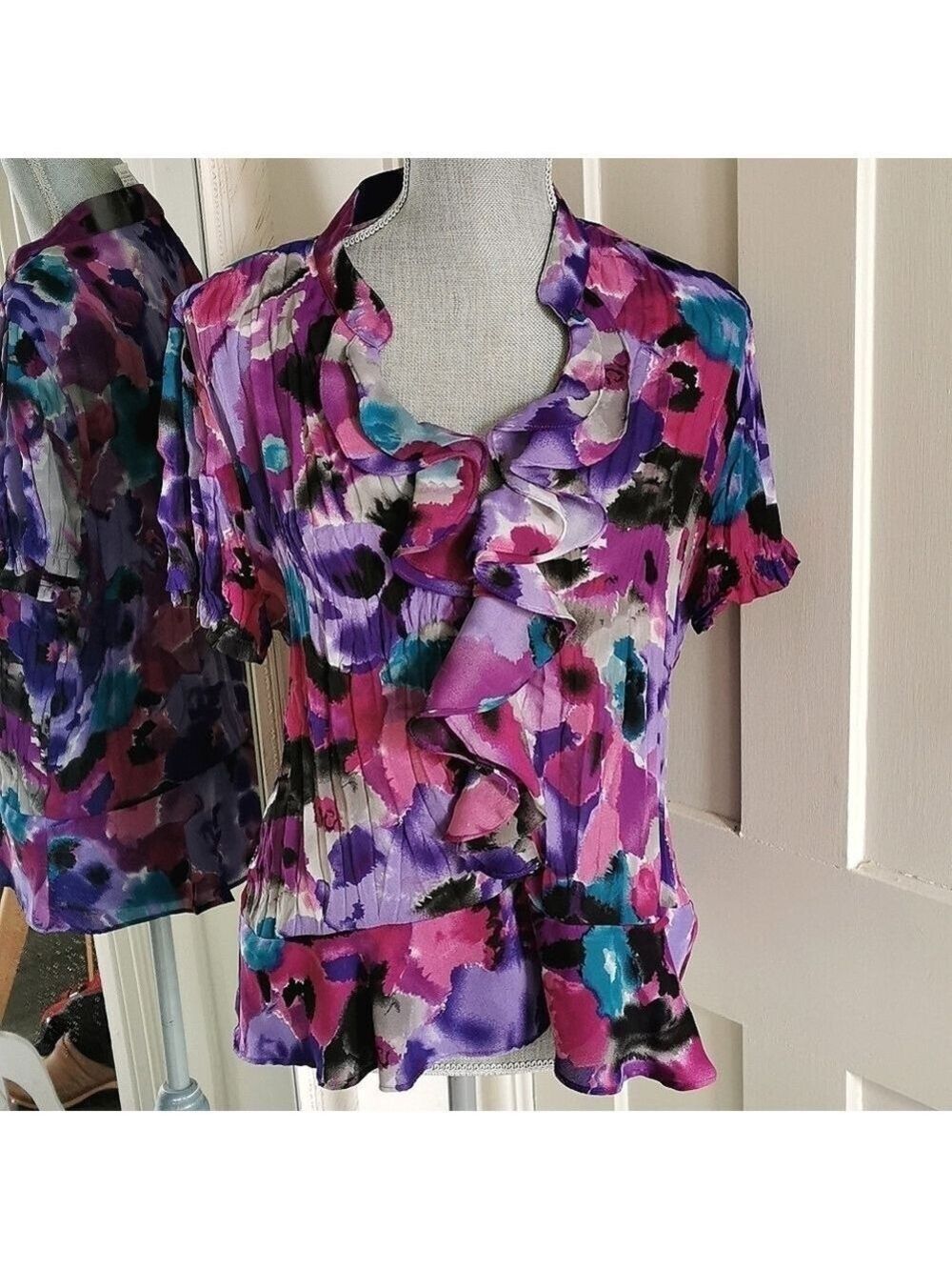 Allison Taylor cottagecore floral blouse. Size XL. EUC